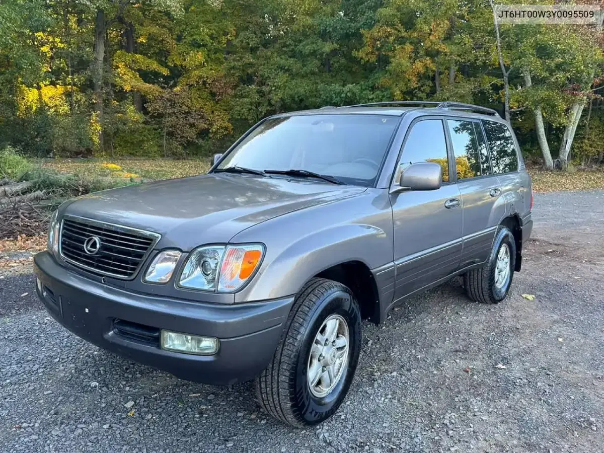 JT6HT00W3Y0095509 — 2000 Lexus LX, мелкие вмятины и царапины, фото до ремонта