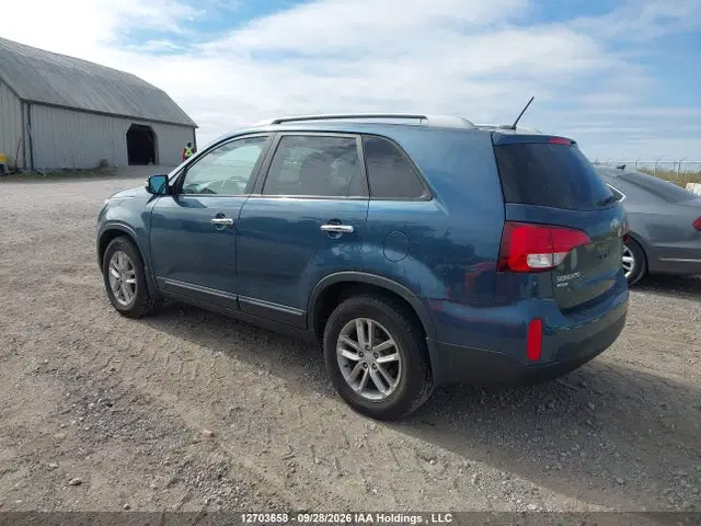2014 KIA SORENTO LX VIN 5XYKTDA70EG483431 фото 3