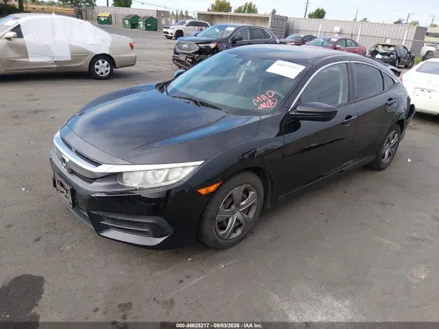 2018 Honda Civic Lx VIN 2HGFC2F56JH525742 фото 2