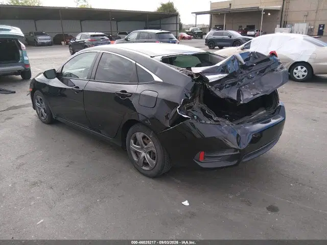 2018 Honda Civic Lx VIN 2HGFC2F56JH525742 фото 3