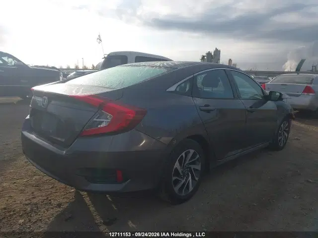 2017 Honda Civic VIN 2HGFC2F89HH002588 фото 4