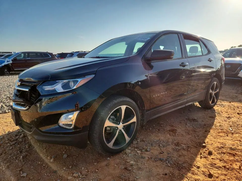 2GNAXREV0J6273948 — 2018 Chevrolet Equinox, Передняя часть, фото до ремонта