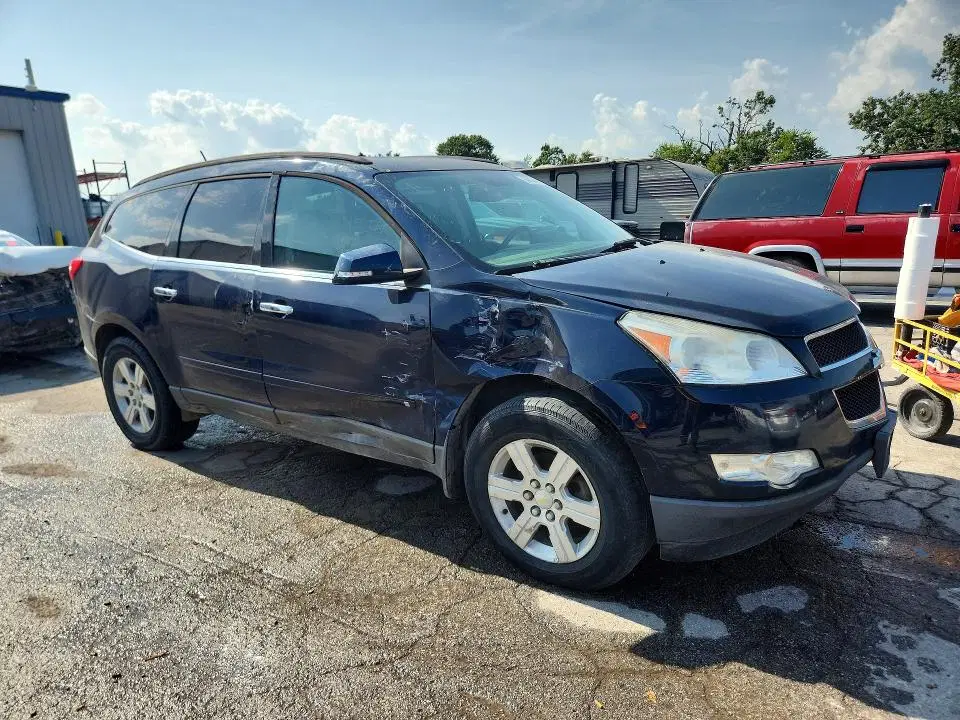 2010 CHEVROLET TRAVERSE VIN 1GNLRFED7AS129156 фото 4