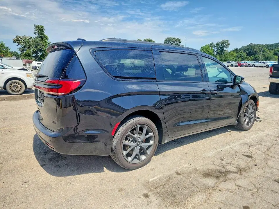 2023 CHRYSLER PACIFICA VIN 2C4RC3BG7PR623111 фото 3