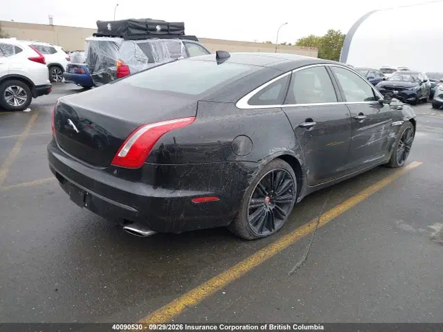 2017 Jaguar XJ VIN SAJXJ1GDXH8W05314 фото 4