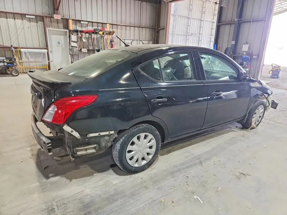 2017 NISSAN VERSA VIN 3N1CN7AP8HL846722 фото 3