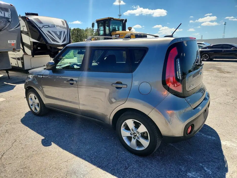 2017 KIA SOUL VIN KNDJN2A29H7424443 фото 2