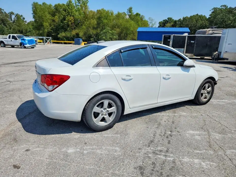 2015 CHEVROLET CRUZE VIN 1G1PC5SB7F7195797 фото 3