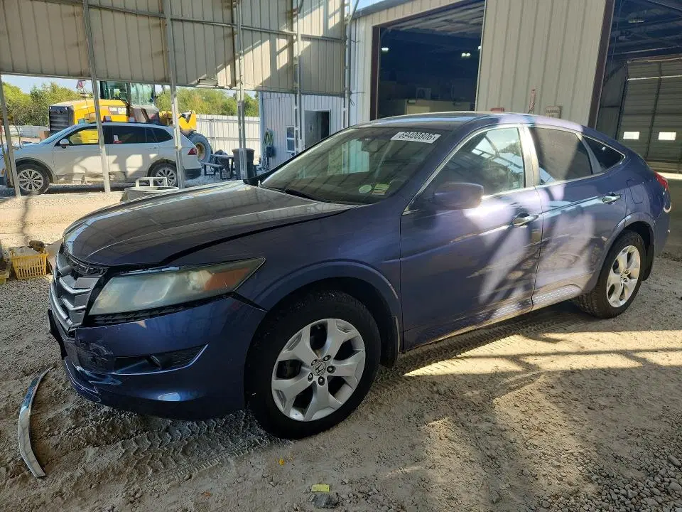 5J6TF2H58CL009694 — 2012 Honda Crosstour, Передняя часть, фото до ремонта