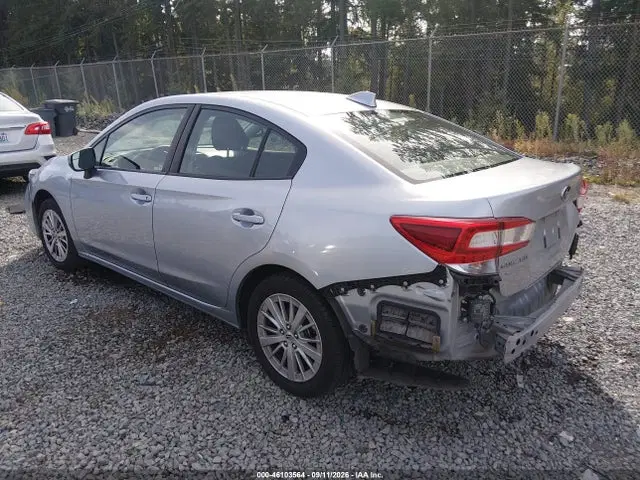 2018 Subaru Impreza 2.0i Premium VIN 4S3GKAD68J3621693 фото 3