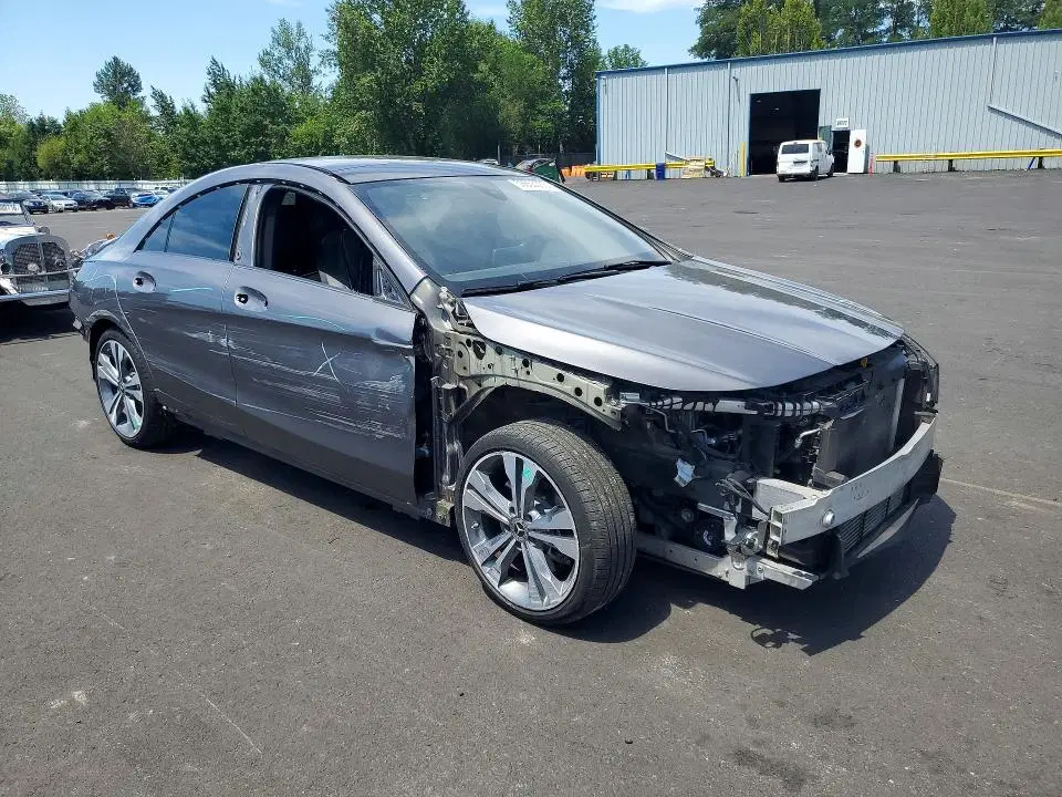 2019 Mercedes-Benz CLA VIN WDDSJ4GB9KN730375 фото 4