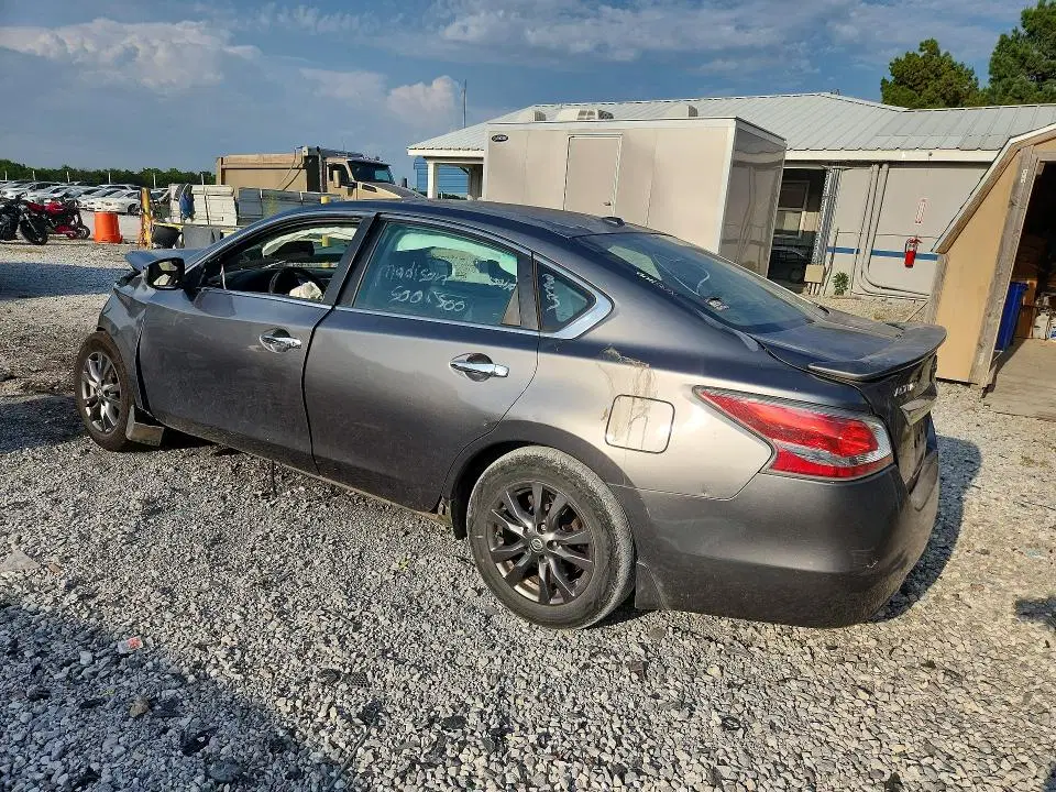 2015 NISSAN ALTIMA VIN 1N4AL3AP3FN350412 фото 3