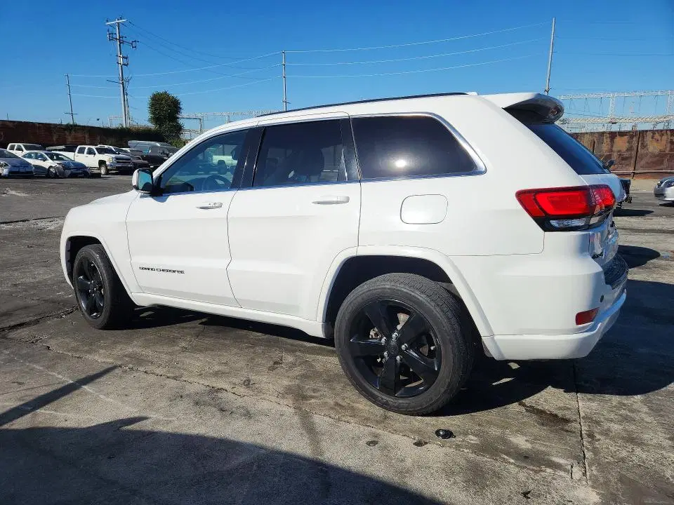 2015 Jeep Grand Cherokee VIN 1C4RJFAG2FC156843 фото 2