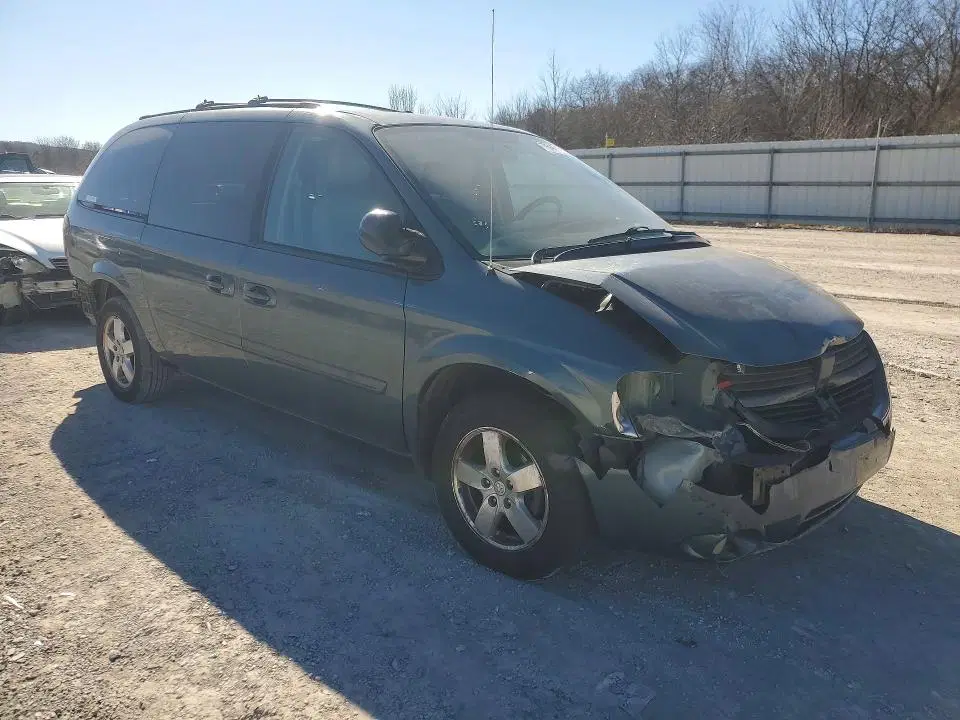 2005 DODGE GRAND CARAVAN VIN 2D4GP44L75R218197 фото 4
