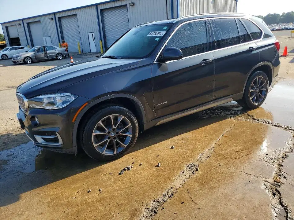 5UXKR0C54J0X85208 — 2018 BMW X5, Мелкие вмятины и царапины, фото до ремонта