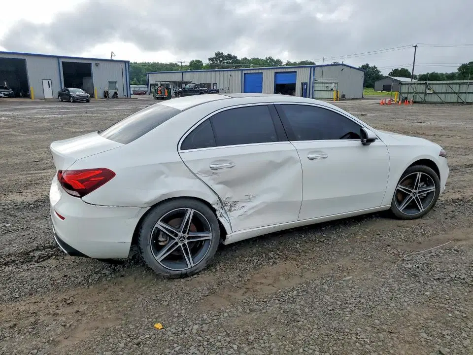 2019 MERCEDES-BENZ A VIN WDD3G4EB7KW000724 фото 3
