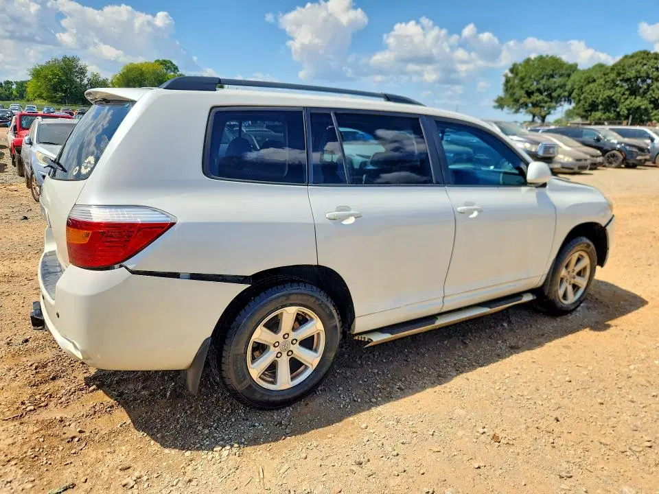 2010 TOYOTA HIGHLANDER VIN 5TDKK3EH2AS021126 фото 4