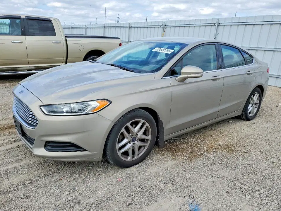 3FA6P0H72FR167935 — 2015 Ford Fusion, град, фото до ремонта